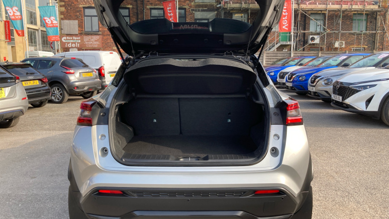 Nissan Juke 1.0 DiG-T 114 Tekna+ 5dr Petrol Hatchback